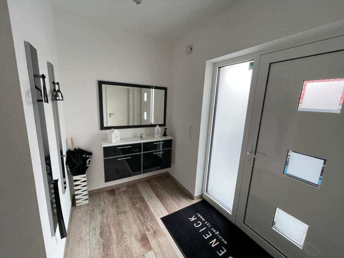 Ferienhaus Meerzeit Bastorf エクステリア 写真